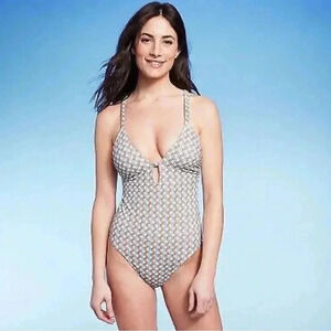 NWT Shade & Shore One Piece Swimsuit